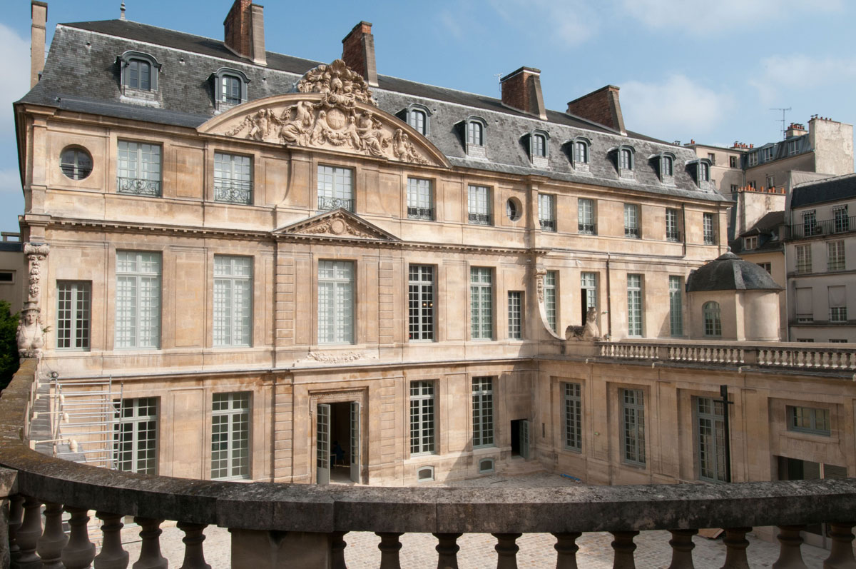 image Facade sur cour Hôtel Salé © musée national Picasso Paris Béatrice Hatala 2014