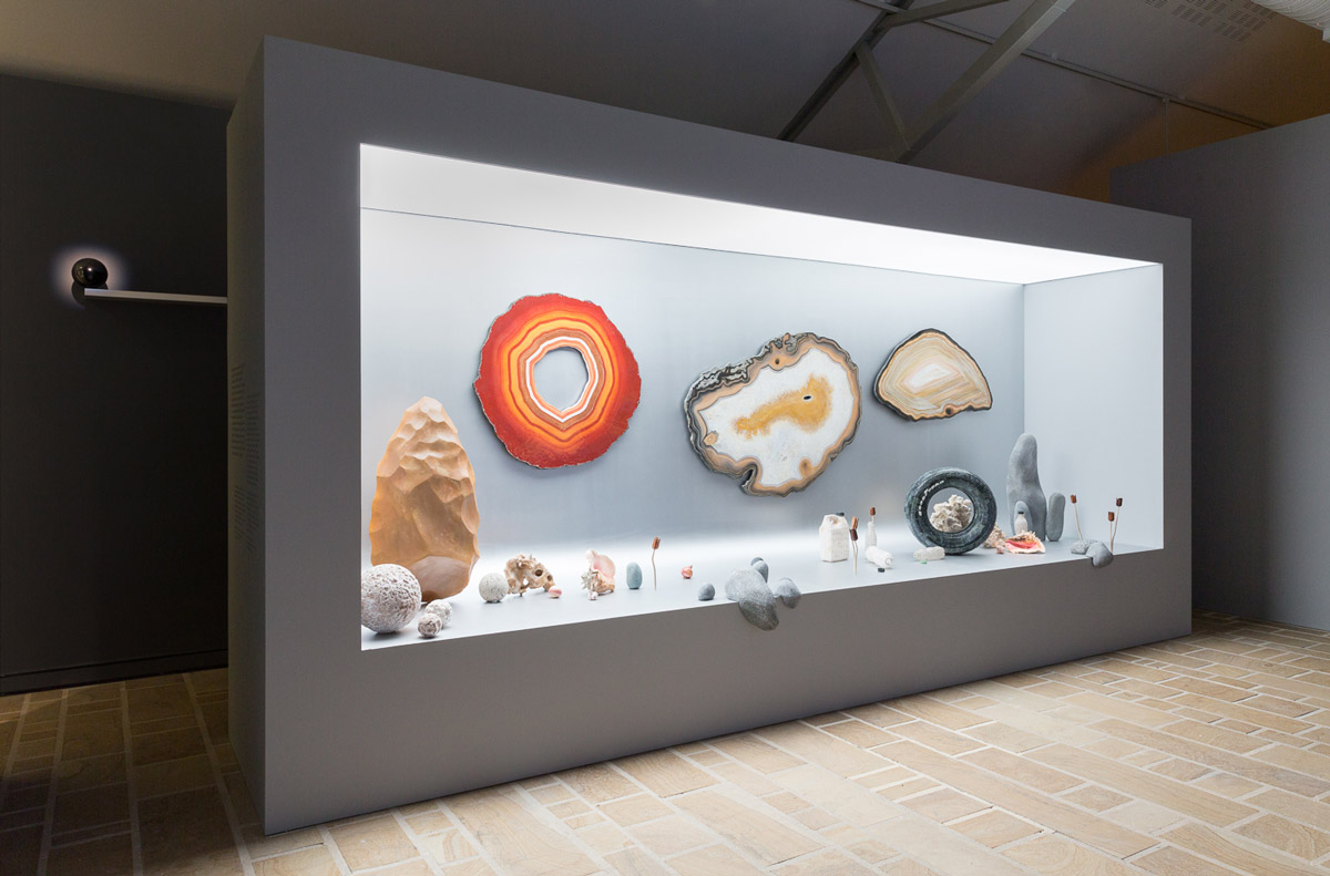 image Vue-expo-Cabinets-de-curiosités_Photo-N.-Savale-©-FHEL,-2019-(7)-ld