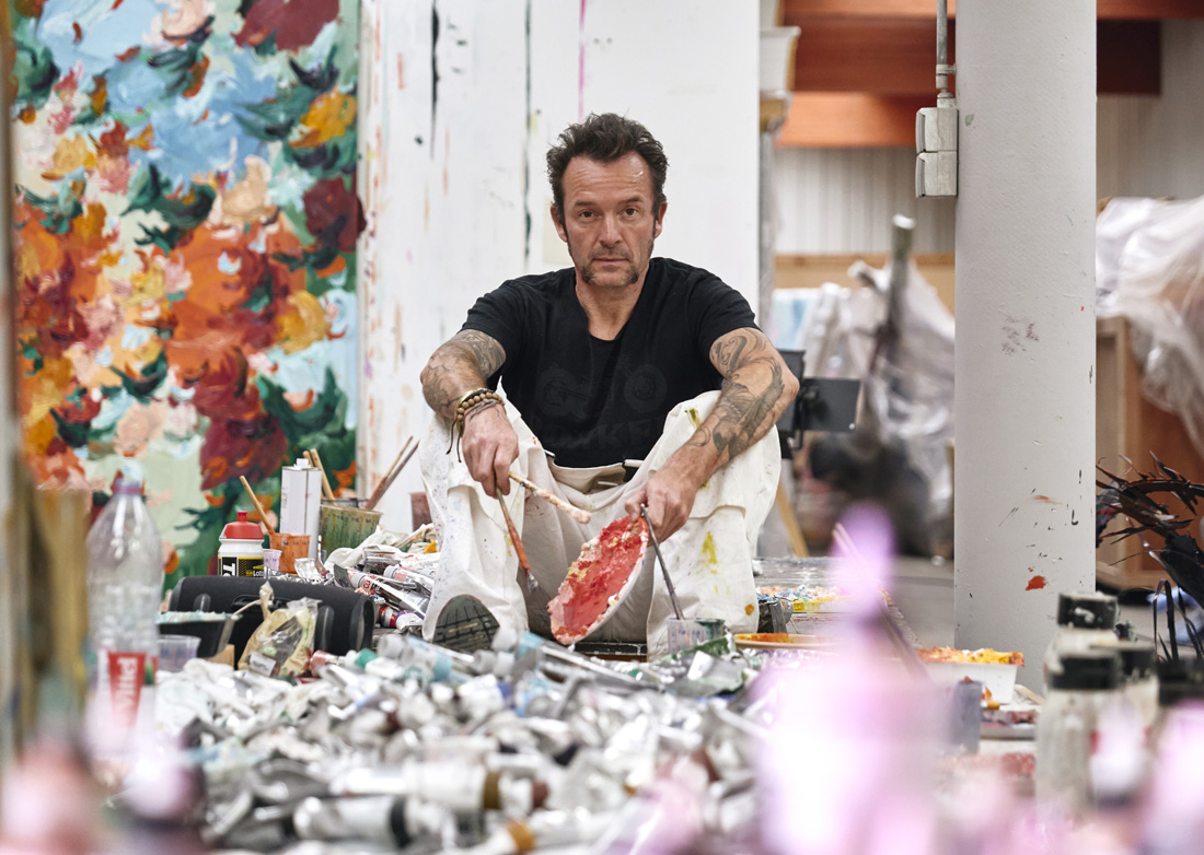 image ArneQuinze_dans son atelier Credit Dave Bruel_1