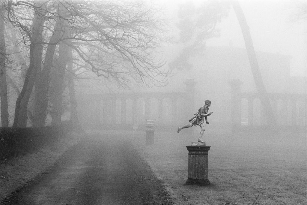 Image de Dans les coulisses d’un rêve : les photographies d’Etienne Revault